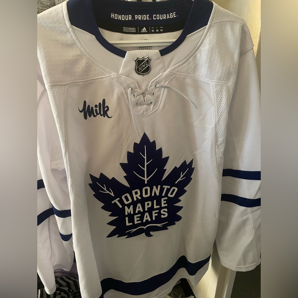 NWT - Men’s Small Adidas Toronto Maple Leafs Blank Away Jersey (MILK patch)